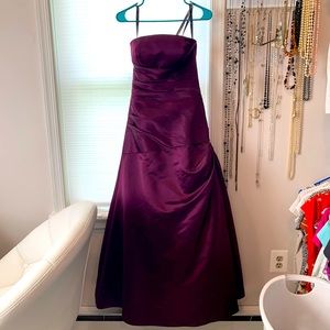Bill Levkoff prom dress size 4 purple full length